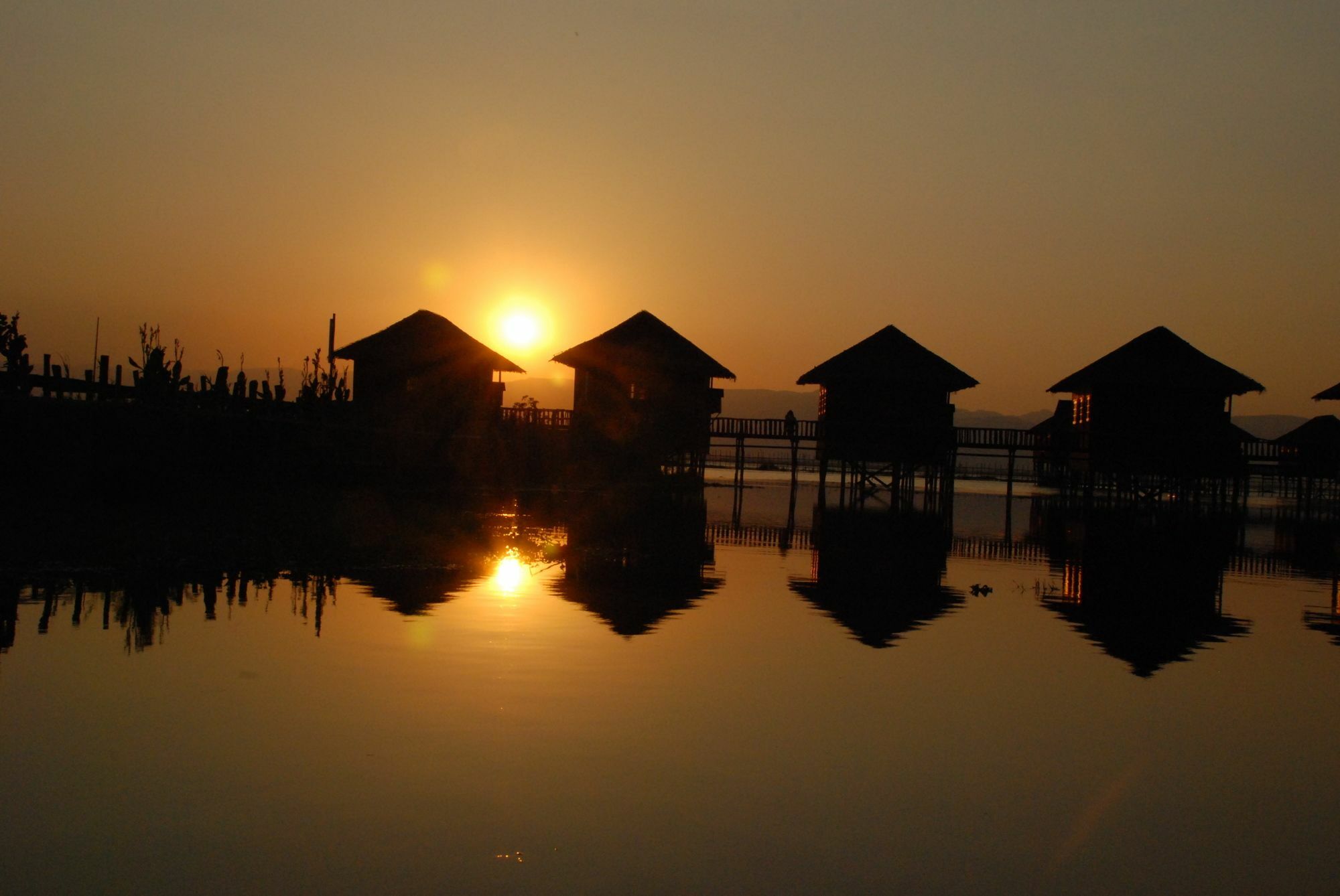 Golden Island Cottages Thale U Hotel Ywama Bagian luar foto