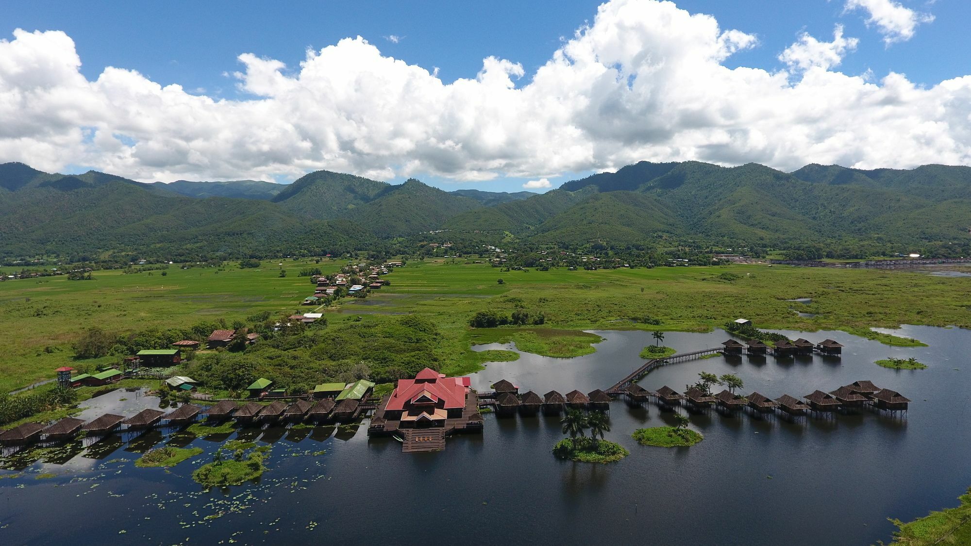 Golden Island Cottages Thale U Hotel Ywama Bagian luar foto