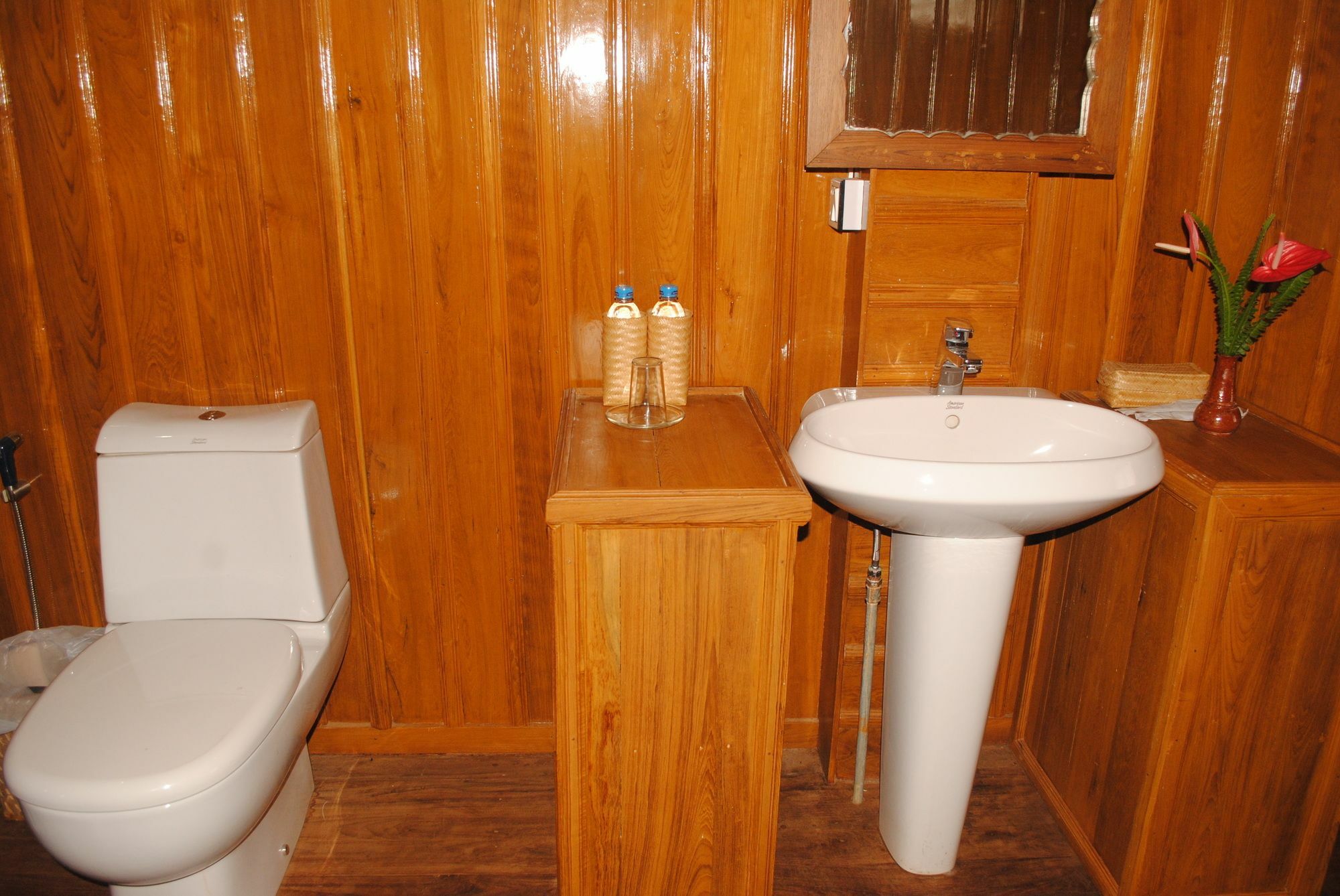 Golden Island Cottages Thale U Hotel Ywama Bagian luar foto